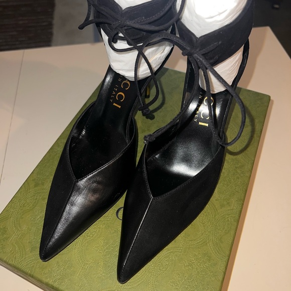 BRAND NEW: Gucci Black High-Heel Pump with Ankle Cuff - Picture 11 of 16